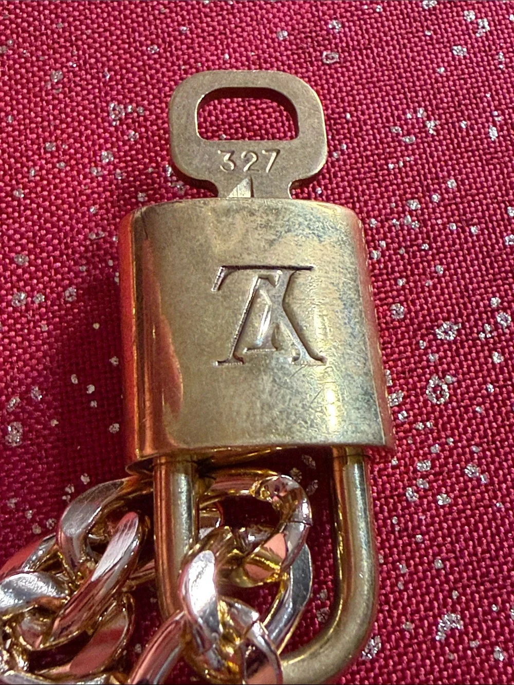 Louis Vuitton lock n key#327 with chain
